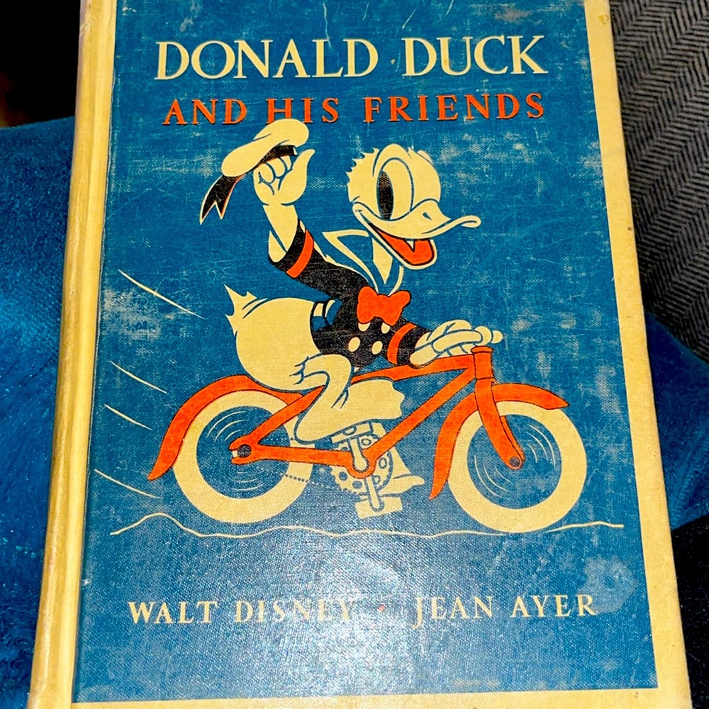 1939 Donald Duck and friends book
